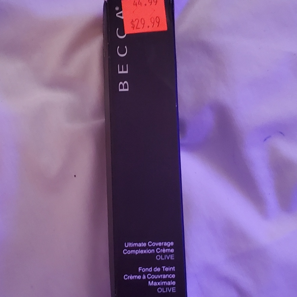 Becca Ultimate Coverage Creme